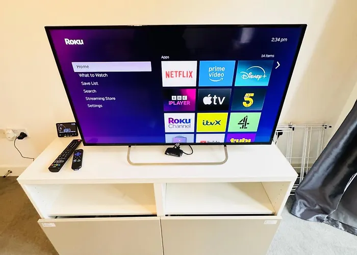 Spacious 2-bedroom Haven With Modern Amenities In Bradley Stoke Апартаменты