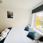 Spacious 2-bedroom Haven With Modern Amenities In Bradley Stoke Bristol