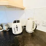 Spacious 2-bedroom Haven With Modern Amenities In Bradley Stoke Bristol