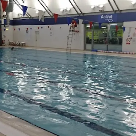 Spacious 2-bedroom Haven With Modern Amenities In Bradley Stoke * Bristol