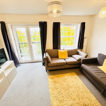 Spacious 2-bedroom Haven With Modern Amenities In Bradley Stoke Bristol