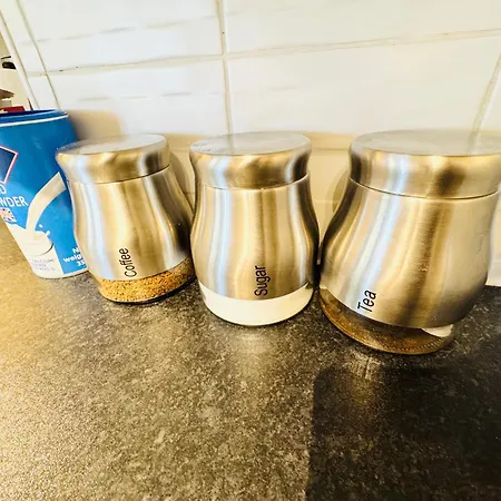 Spacious 2-bedroom Haven With Modern Amenities In Bradley Stoke *