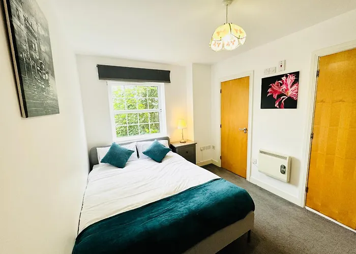 Spacious 2-bedroom Haven With Modern Amenities In Bradley Stoke