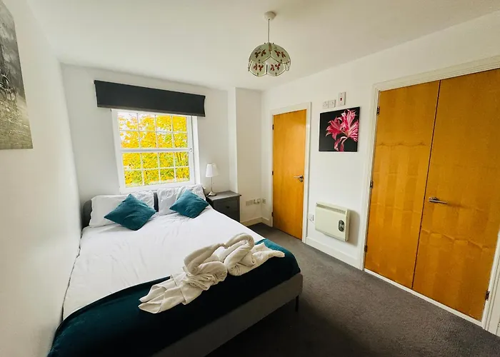 Spacious 2-bedroom Haven With Modern Amenities In Bradley Stoke * بريستول