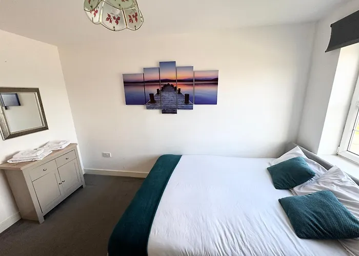 Spacious 2-bedroom Haven With Modern Amenities In Bradley Stoke Bristol