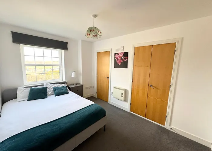 Spacious 2-bedroom Haven With Modern Amenities In Bradley Stoke Apartment *