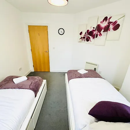 Spacious 2-bedroom Haven With Modern Amenities In Bradley Stoke Appartamento