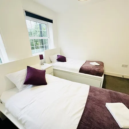 Spacious 2-bedroom Haven With Modern Amenities In Bradley Stoke * Bristol