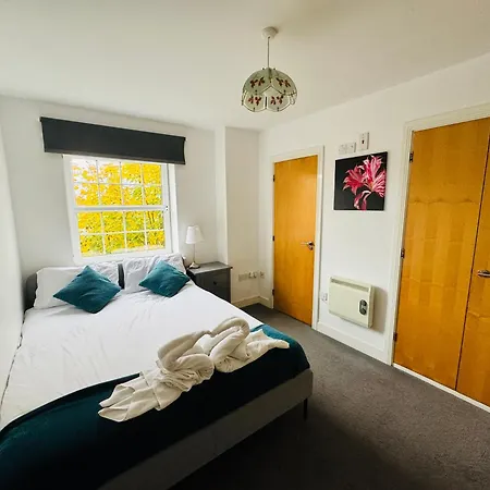 Spacious 2-bedroom Haven With Modern Amenities In Bradley Stoke * Bristol