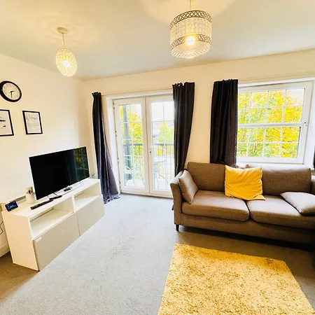 Apartment Spacious 2-bedroom Haven With Modern Amenities In Bradley Stoke Bristol