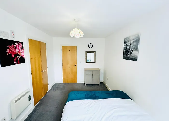 Spacious 2-bedroom Haven With Modern Amenities In Bradley Stoke