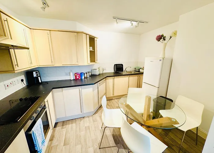 Apartament Spacious 2-bedroom Haven With Modern Amenities In Bradley Stoke