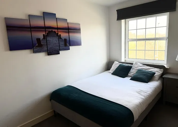 Spacious 2-bedroom Haven With Modern Amenities In Bradley Stoke *